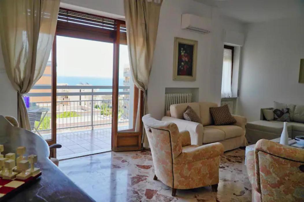 Casa Levante Монополи Экстерьер фото